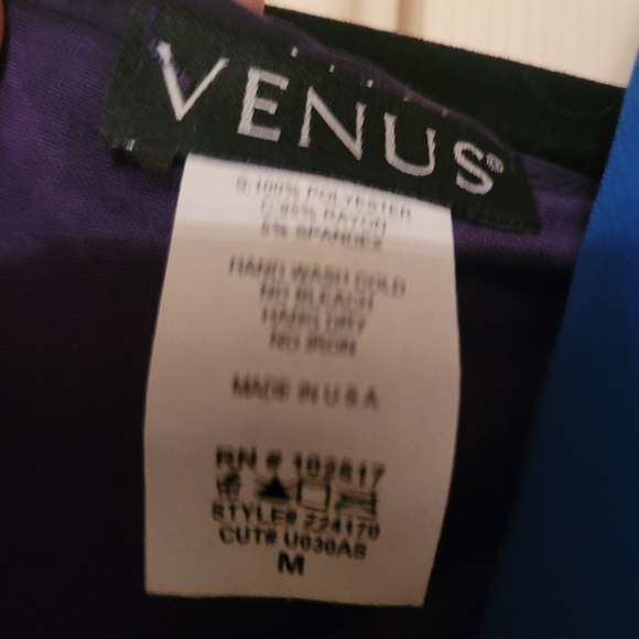 2/$40 Venus 3 size Medium Blouses Used Gently... Stretchy material,sheer top.. - Picture 5 of 14